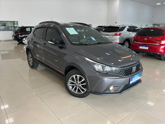 FIAT ARGO 1.3 FIREFLY FLEX TREKKING CVT FIAT ARGO 1.3 FIREFLY FLEX TREKKING CVT